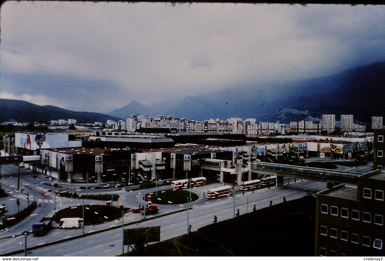 Photo Diapo Diapositive Le Grand SUD EST N°6 Grenoble Quartier De Villeneuve Fresques Art Mural VOIR ZOOM - Diapositives