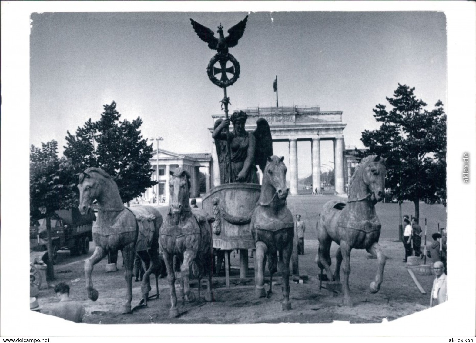 Ansichtskarte Mitte-Berlin Die Quadriga Auf Dem Pariser Platz 1958/1999  - Brandenburger Tor