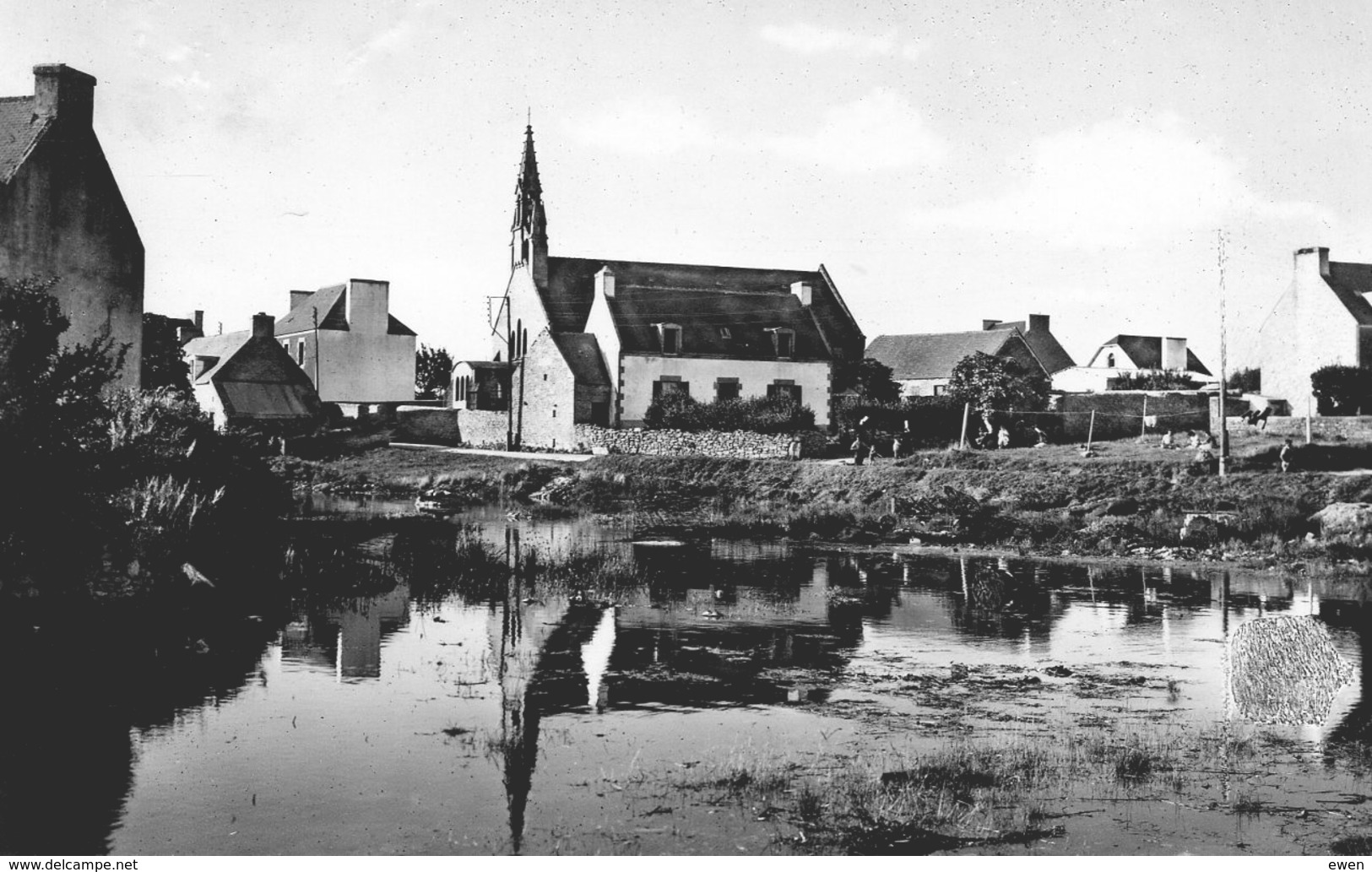 Lesconil. L'Eglise. - Lesconil