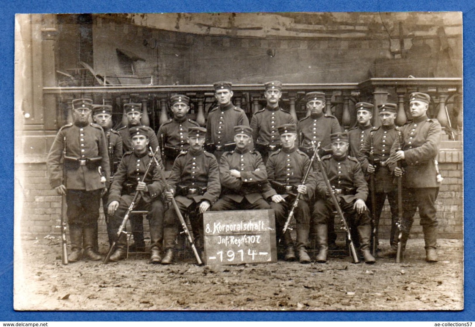 Carte Photo -- Soldats Allemands  --  Inf Reg 107  - 1914 - Weltkrieg 1914-18