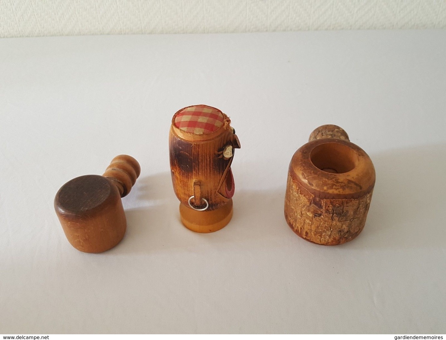 Lot De 3 Anciens Casse Noix - Nutcracker En Bois En Bel état - Autres & Non Classés