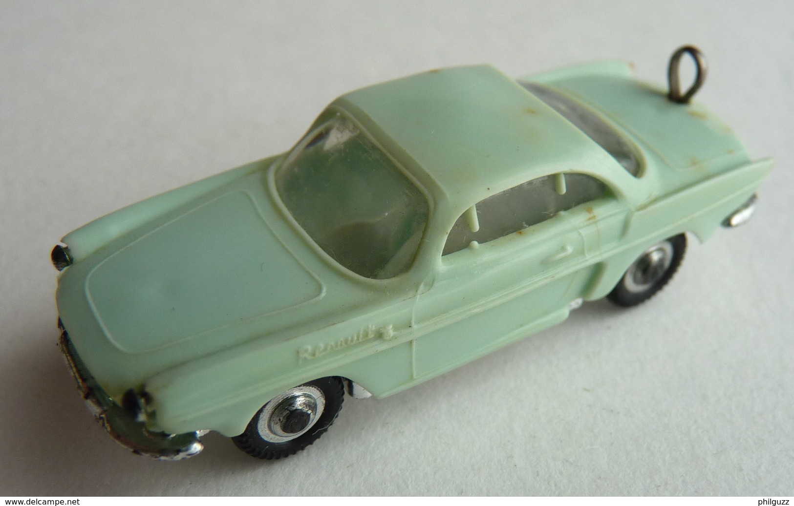 VOITURE - AUTOMOBILE RENAULT CARAVELLE  Vert D'eau - Micro NOREV 1/86 Avec Vis Pour Attache Porte Clés - Echelle 1:87