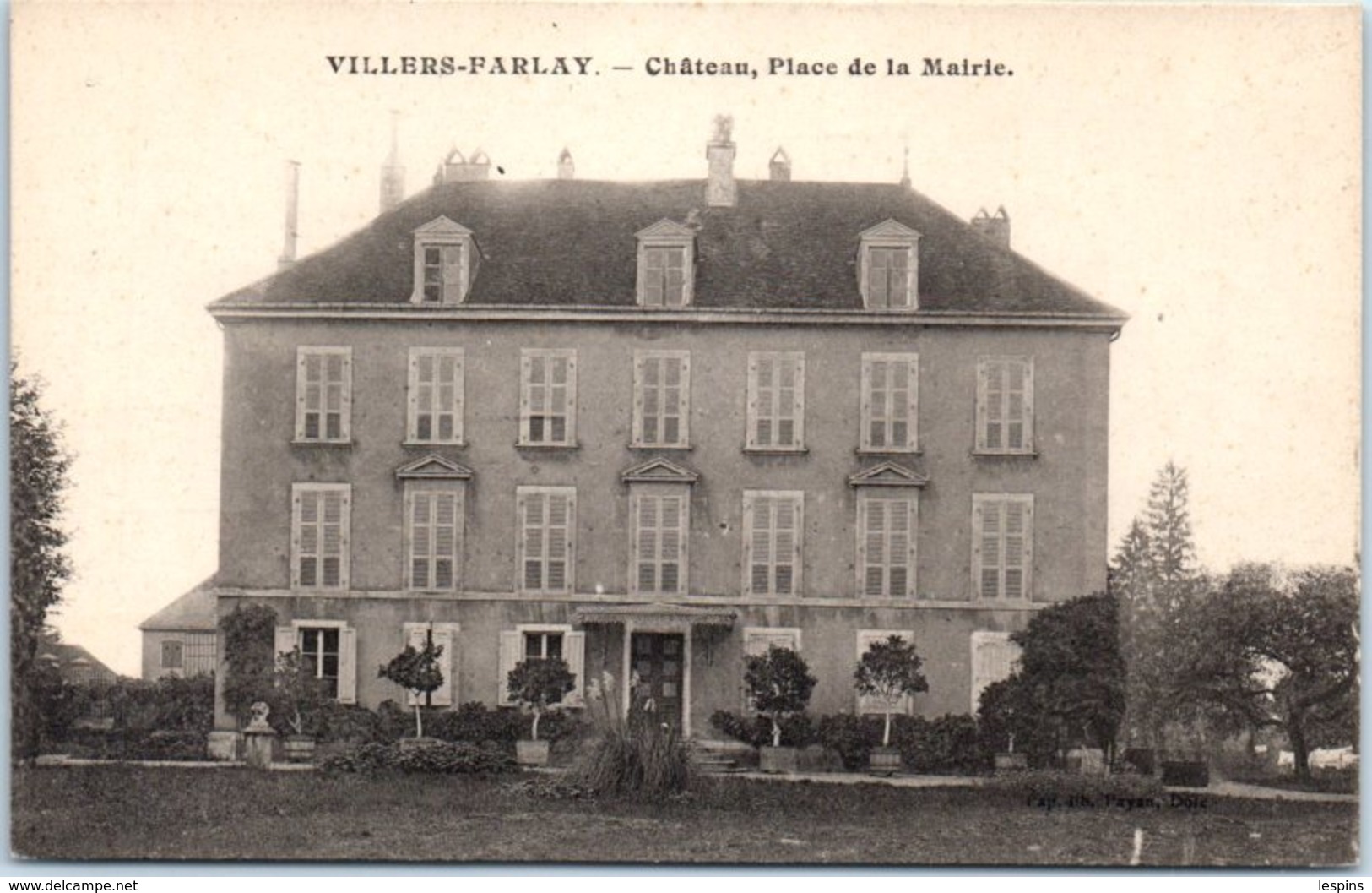 39 - VILLERS FARLAY -- Château , Place De La Mairie - Villers Farlay