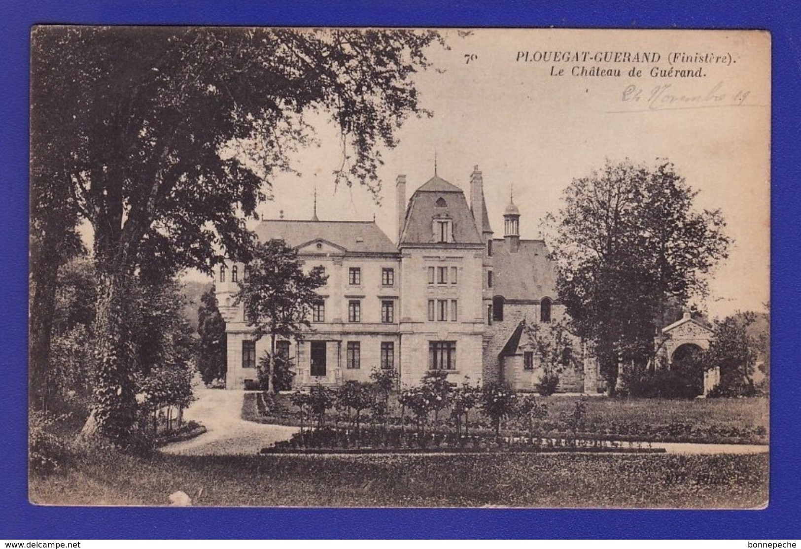 PLOUEGAT GUERAND Chateau 1919 (1 MICRO "GRATTAGES " Legers Bords INF A G Sinon TTB Etat ) V427) - Other & Unclassified