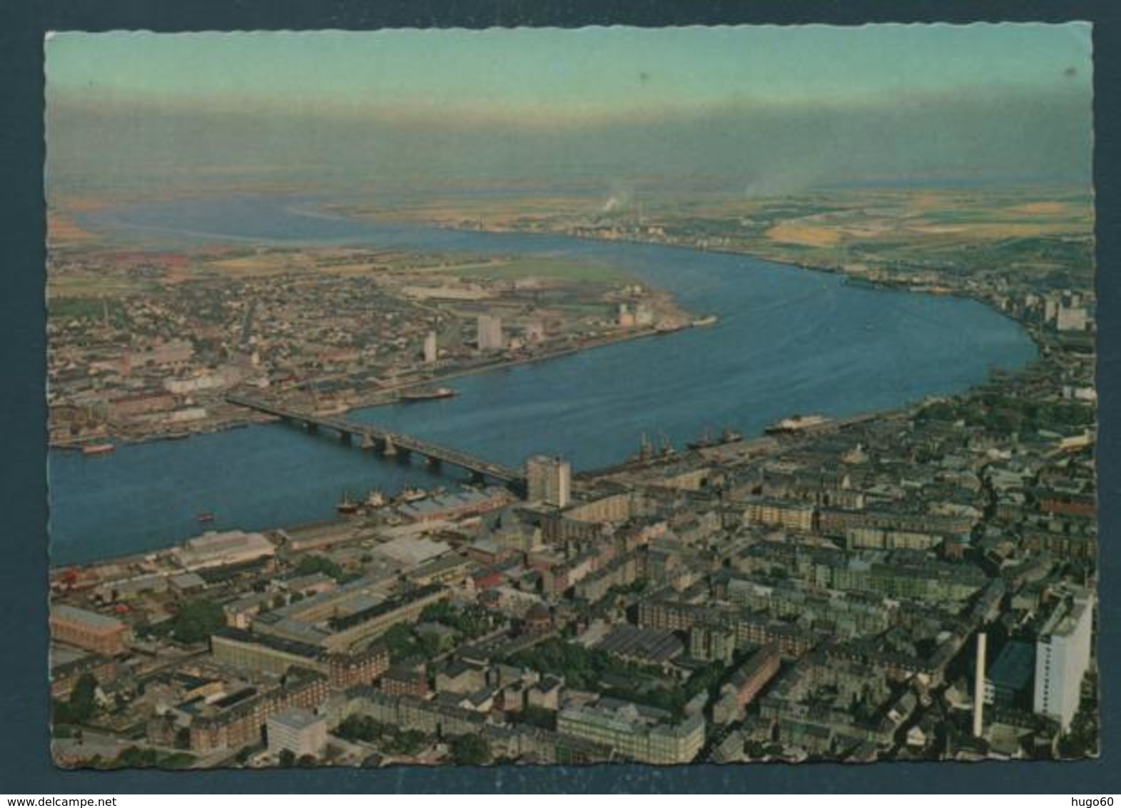 Aalborg - Luftfoto. Udsigt Over Byen Og Havnen - Danemark