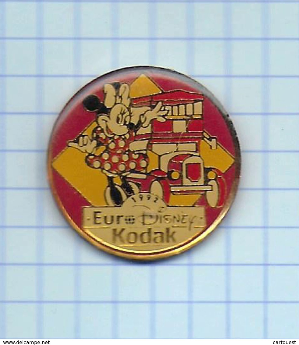 Pin's Pins /  THEME DISNEY  Minnie Mickey *** KODAK *** ( Bus Anglais ) - Disney