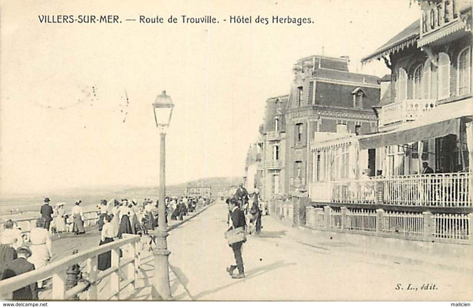 - Calvados -ref-F833- Villers Sur Mer - Route De Trouville - Hotel Des Herbages - Hotels - Carte Bon Etat - - Villers Sur Mer