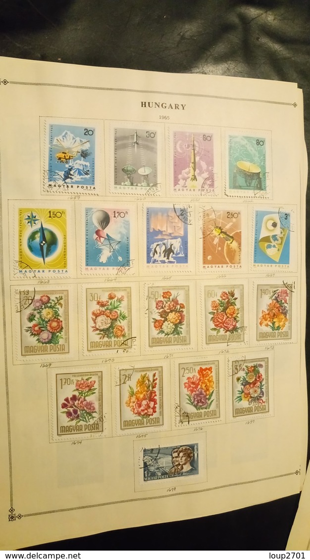 F0921 GROS LOT FEUILLES TIMBRES HONGRIE A TRIER COTE++ DÉPART 10€