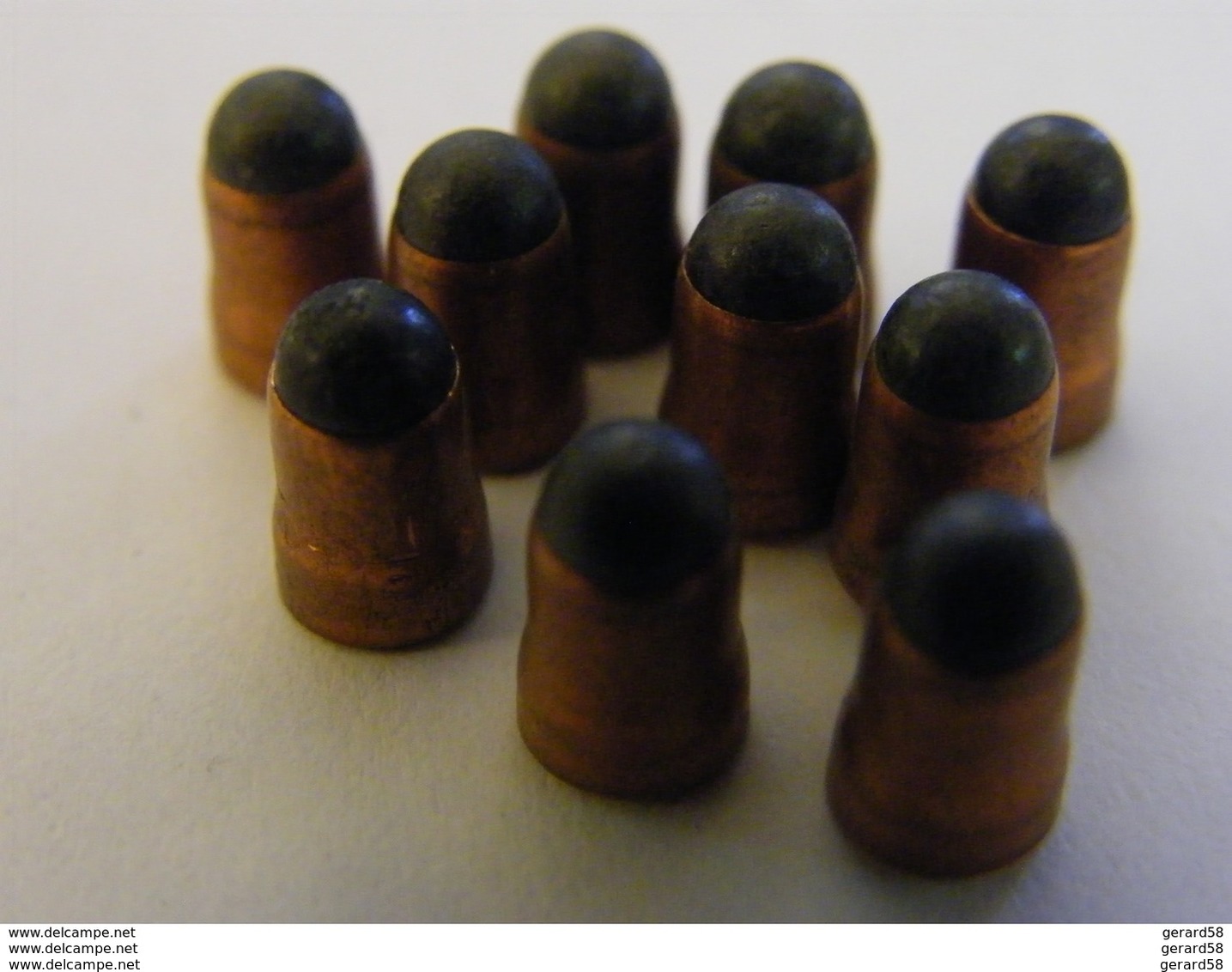 LOT DE VERITABLES MUNITIONS A POUDRE EN CALIBRE 4 MM - Autres & Non Classés