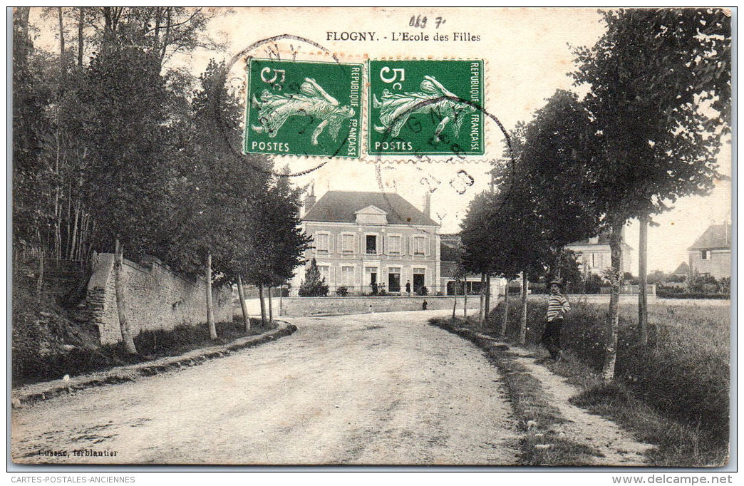 89 FLOGNY - L'école Des Filles - Flogny La Chapelle