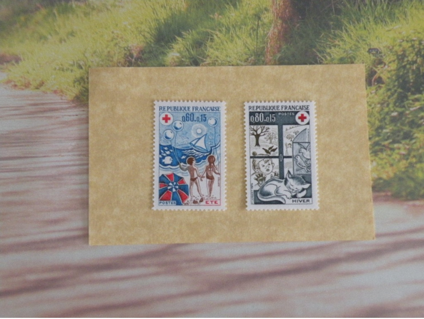 Timbres Neuf 1974 > N°1828/1829 - Y&T - La Croix Rouge, été Hiver - Coté 1,45 € - Neufs