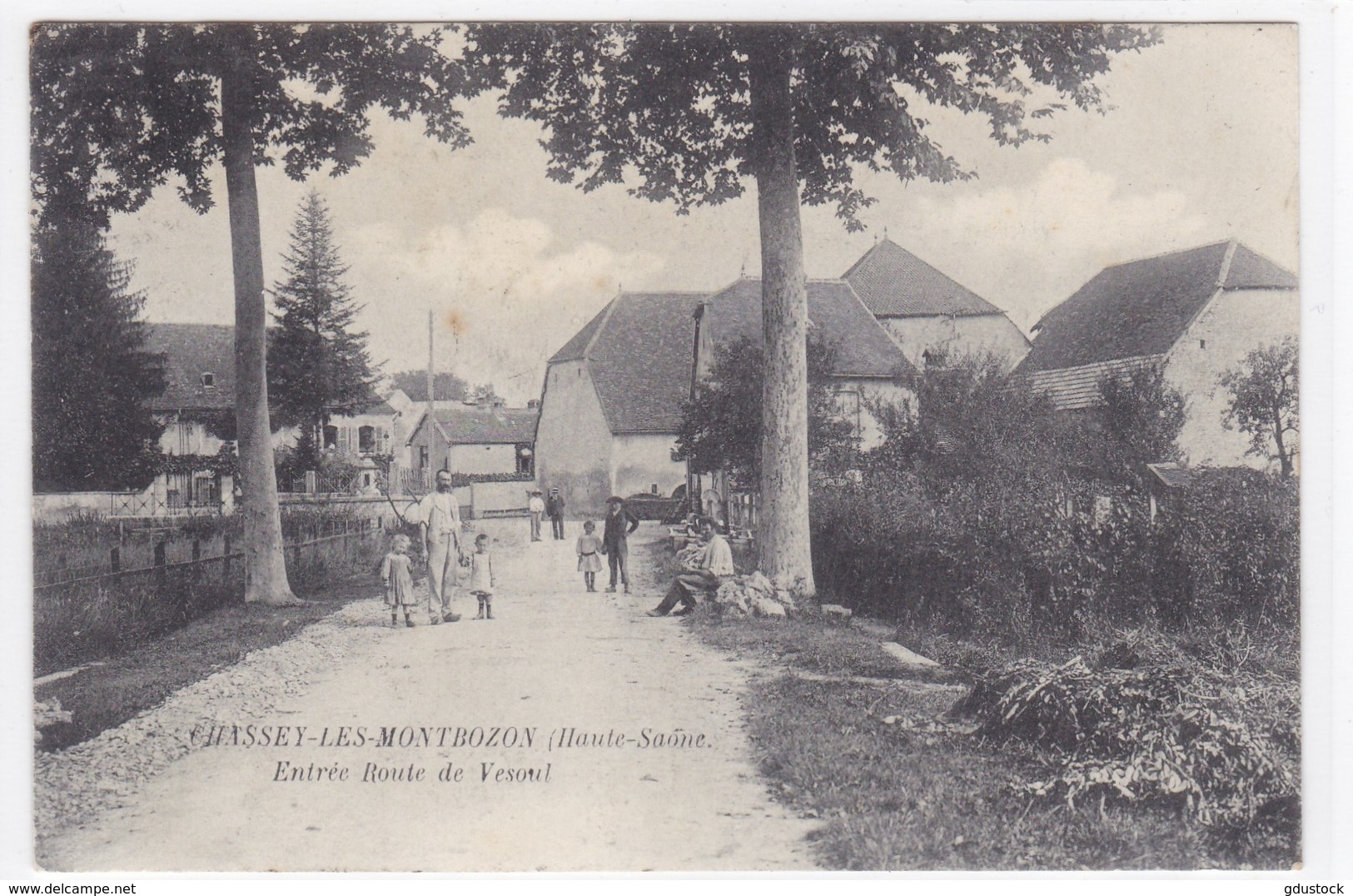 Haute-Saône - Chassey-les-Montbozon - Entrée Route De Vesoul - Autres & Non Classés