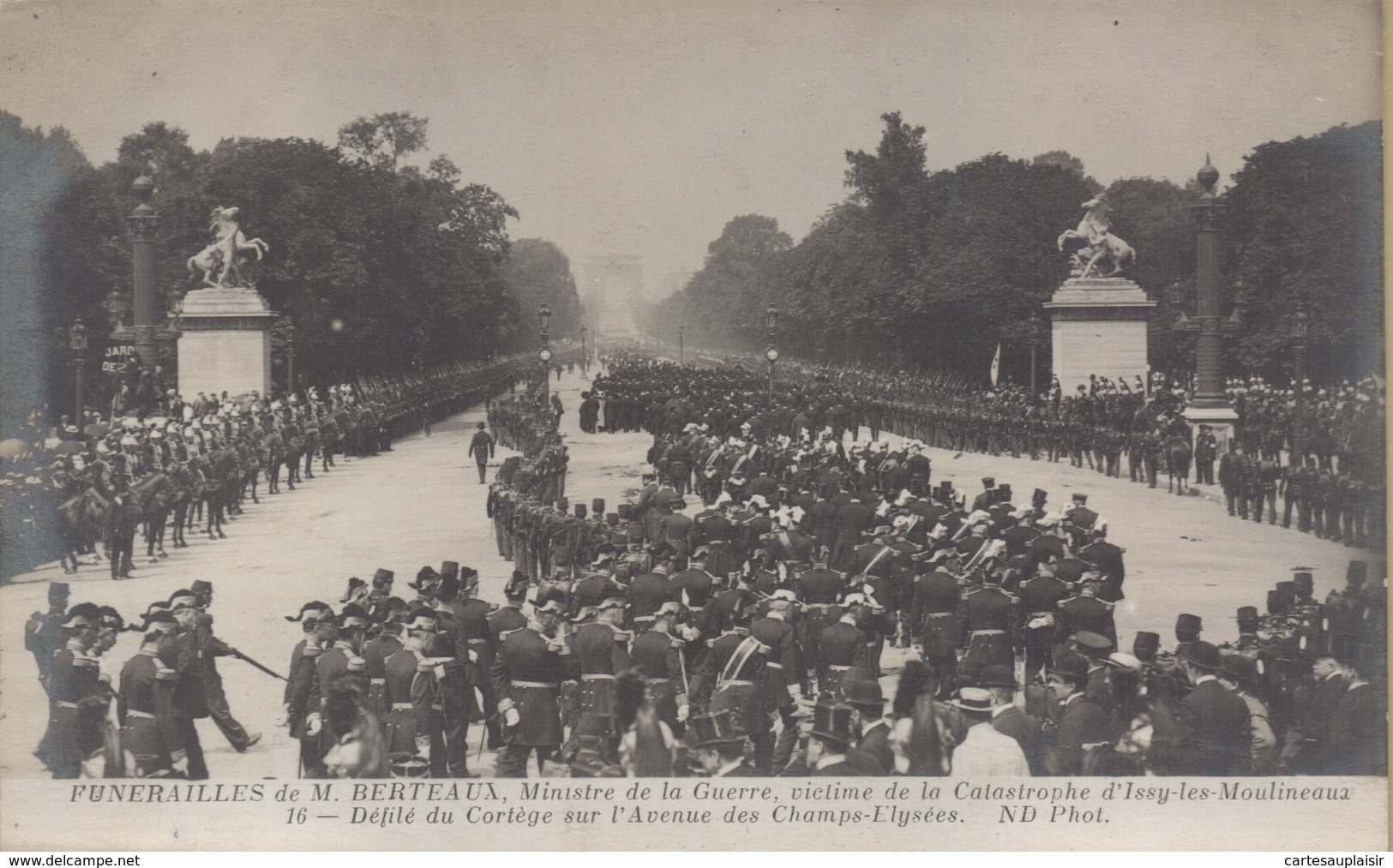 Issy Les Moulineaux : Funéraille De M.BERTEAUX, Ministre De La Guerre - Issy Les Moulineaux