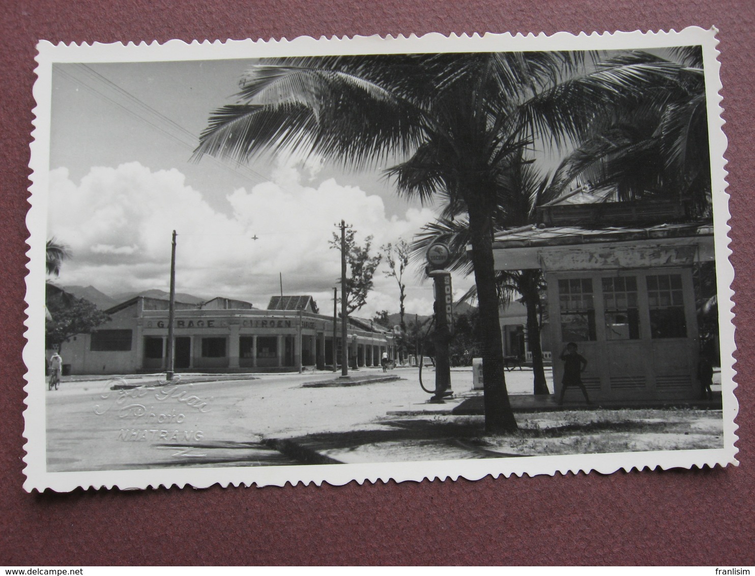 CPA PHOTO VIETNAM VIET NAM SAIGON  ? BA GIAI Photo NHATRANG Garage CITROEN Et POMPE ESSENCE SOCONY - Viêt-Nam