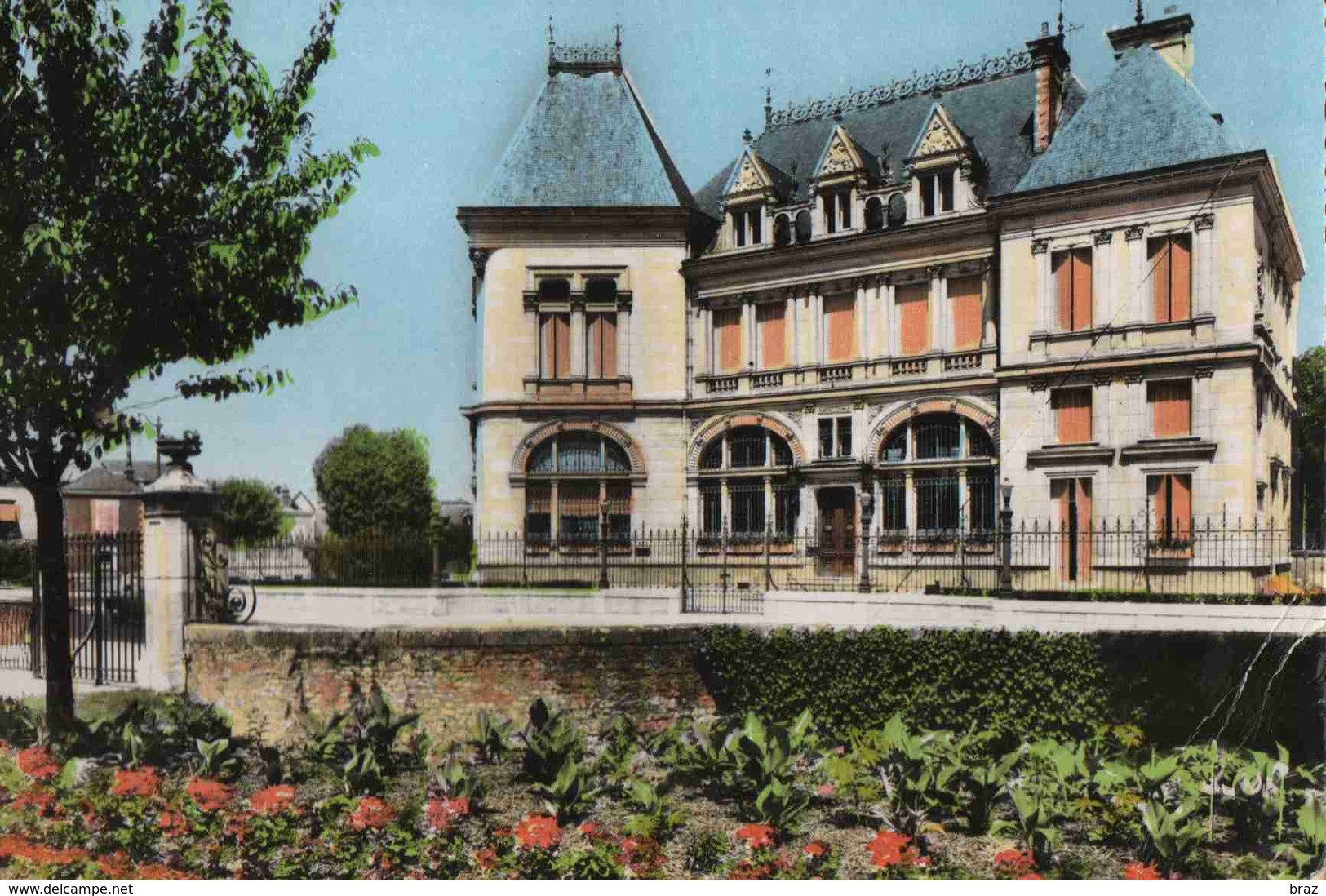 CPSM   Montargis  Caisse D'épargne - Montargis