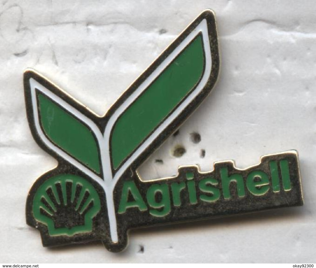 Pin's Essence Carburant Pétrole Shell Agrishell Agriculture - Carburantes