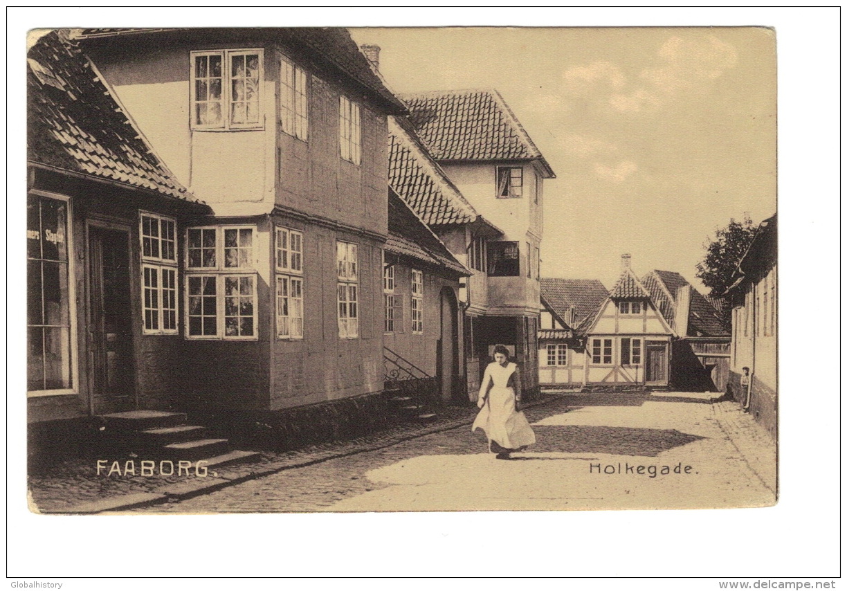 DE1146  DENMARK  FAABORG HOLGADE   POSTCARD - Denemarken