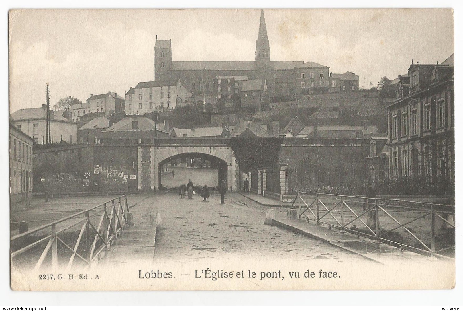 Lobbes Le Pont Vu De Face Et L'Eglise Carte Postale Ancienne - Lobbes