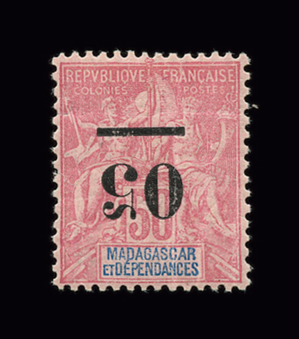 MADAGASCAR N° 48a 05 Sur 50c Rose. Centrage Parfait. Surcharge Renversée. Neuf Avec Charnière. Cote Yvert 140 € - Neufs