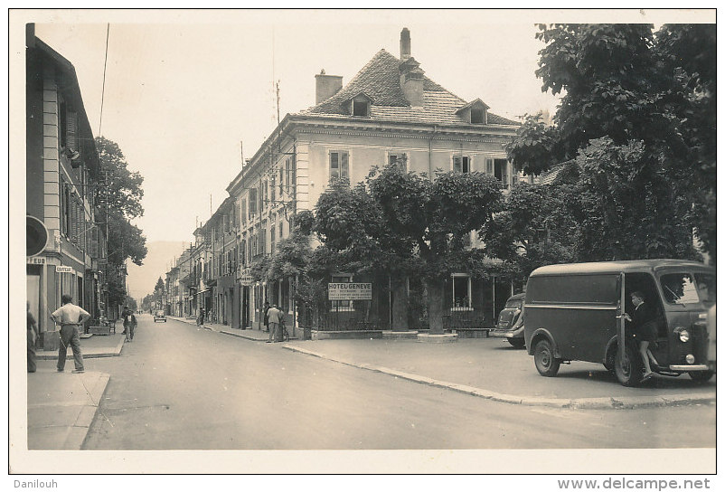 74 // FABERGES    L'hotel De Genève Et La Rue De La République  1908  Cpsm J Cellard - Faverges