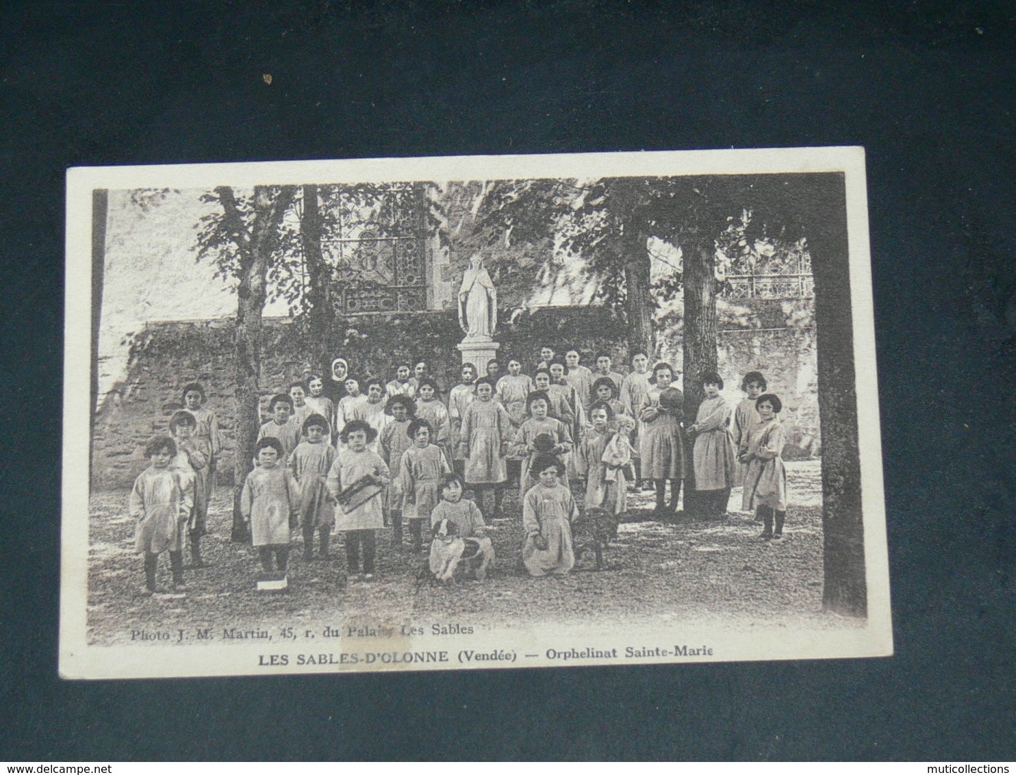 SABLES D OLONNE      1930   /    VUE ORPHELINAT   ........  EDITEUR - Sables D'Olonne