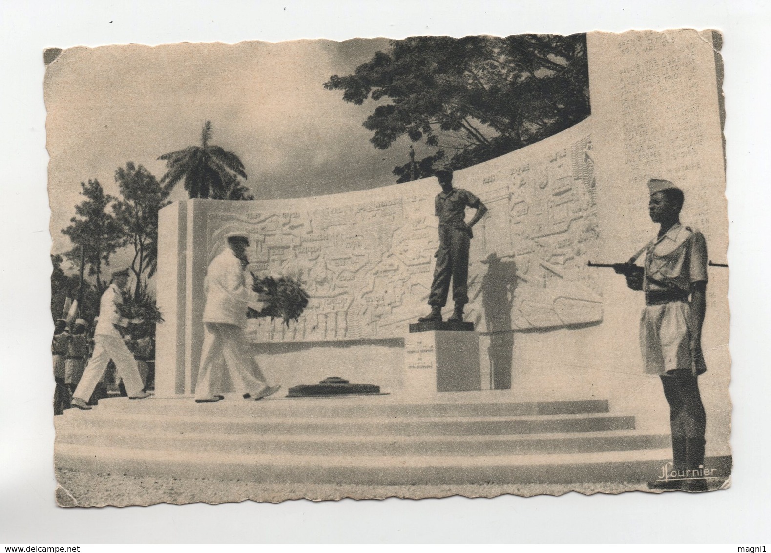 DOUALA - Monument Leclerc - Cameroon