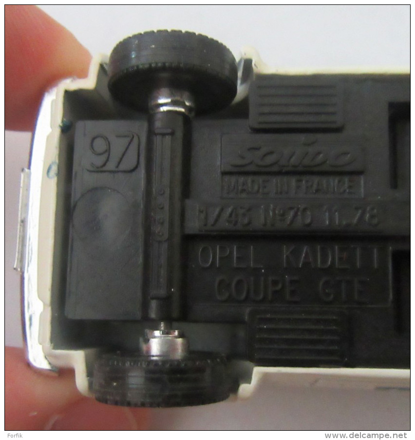 Voiture Miniature Solido/Hachette - Opel Kadett Coupe GTE Rallye 1/43 à Décorer Vec Emboîtage Et Décalcomanies - Oud Speelgoed