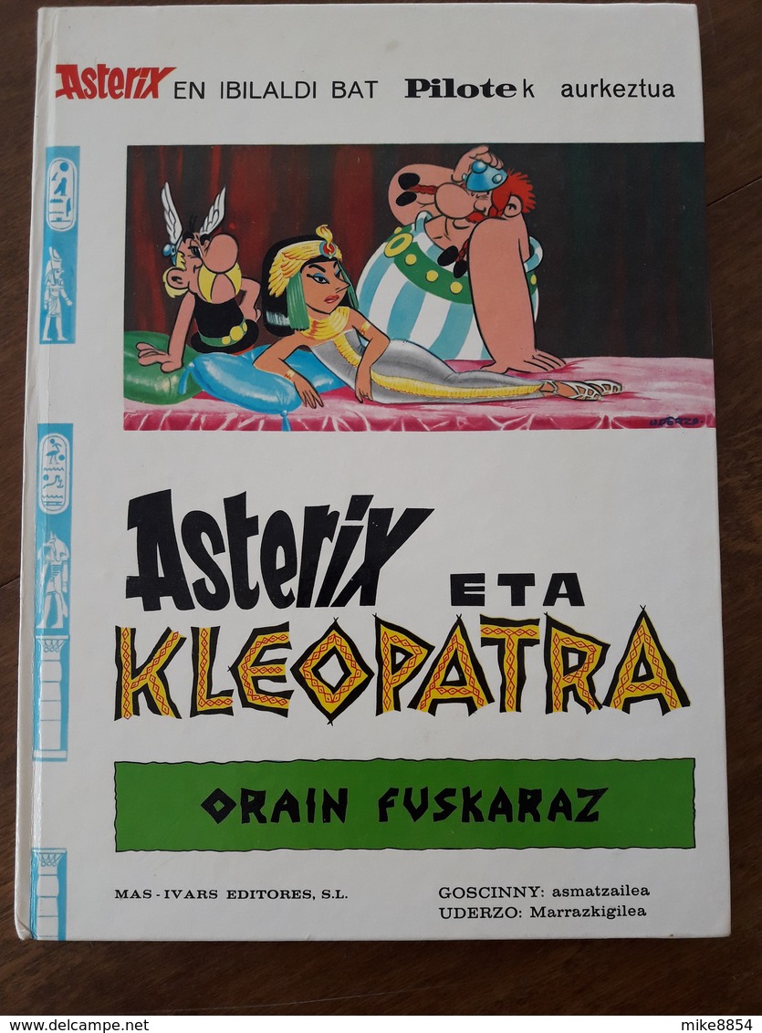 297 -  2 BD  ASTERIX  - Asterix Y Los Godos ESPAGNOL - Asterix Eta Kleopatra BASQUE  +++++++ - BD & Mangas (autres Langues)