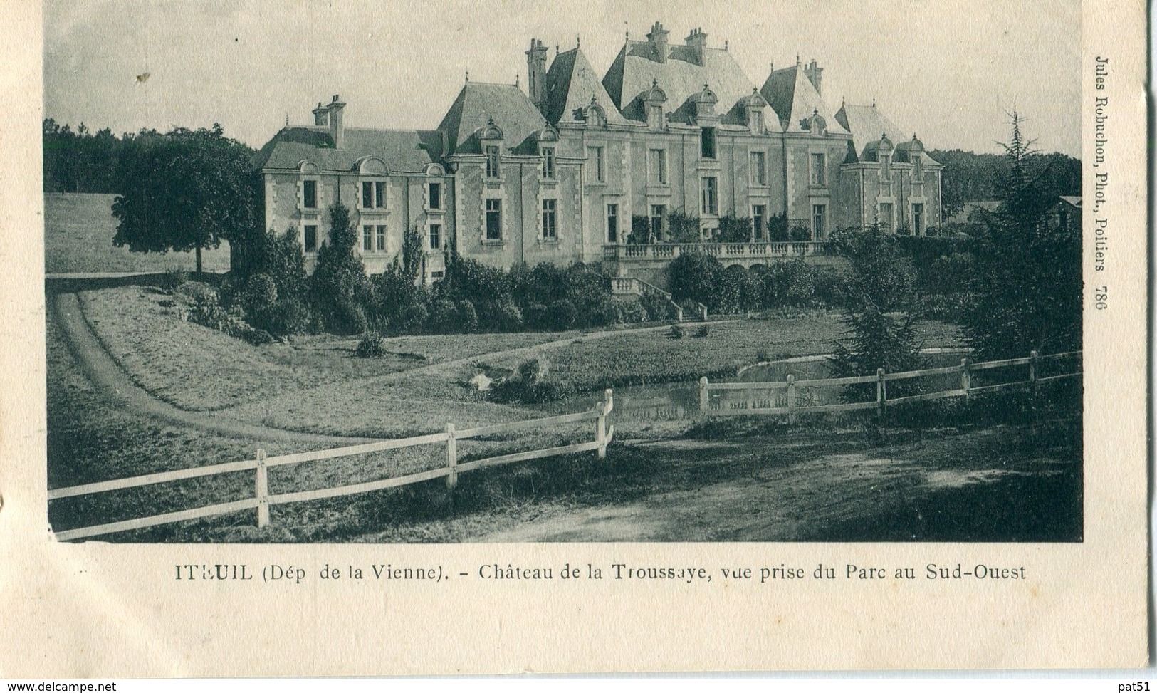 86 - Iteuil : Château De La Troussaye - Autres & Non Classés