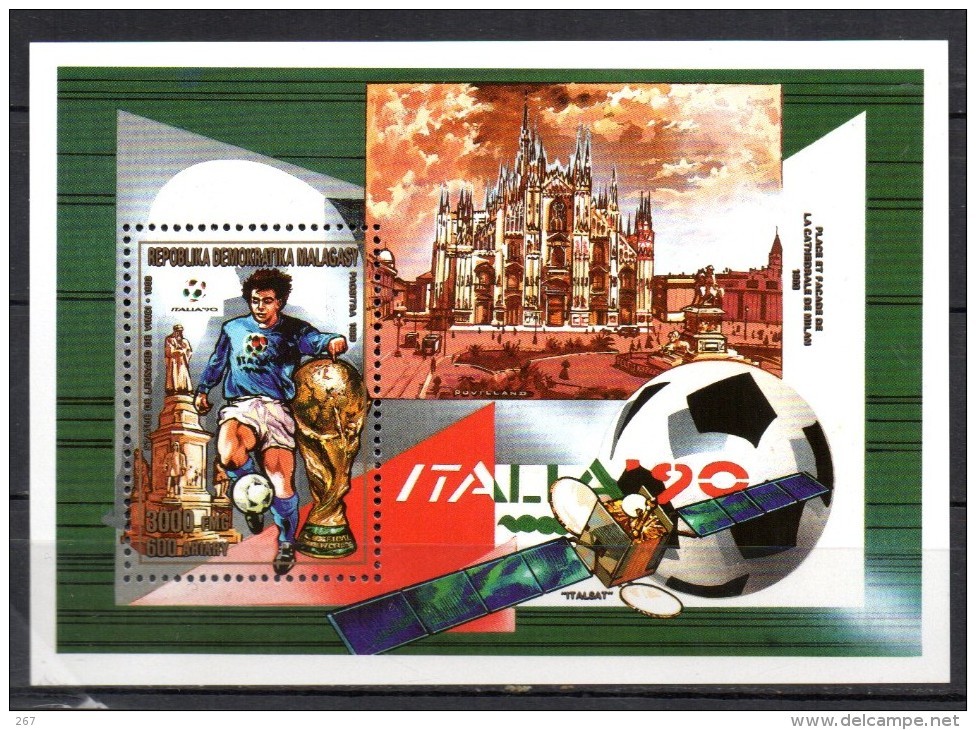 MADAGASCAR  BF 60 * *    Cup 1990 Football  Soccer  Fussball Satellite Leonard De Vinci Cathedrale De Milan Ballon - 1990 – Italy