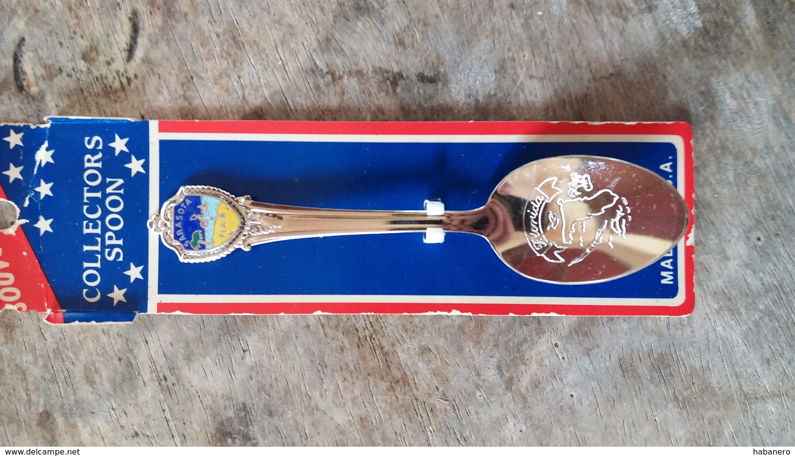 SARASOTA, FLORIDA - MADE IN USA SILVER PLATED COLLECTORS SPOON - Obj. 'Remember Of'