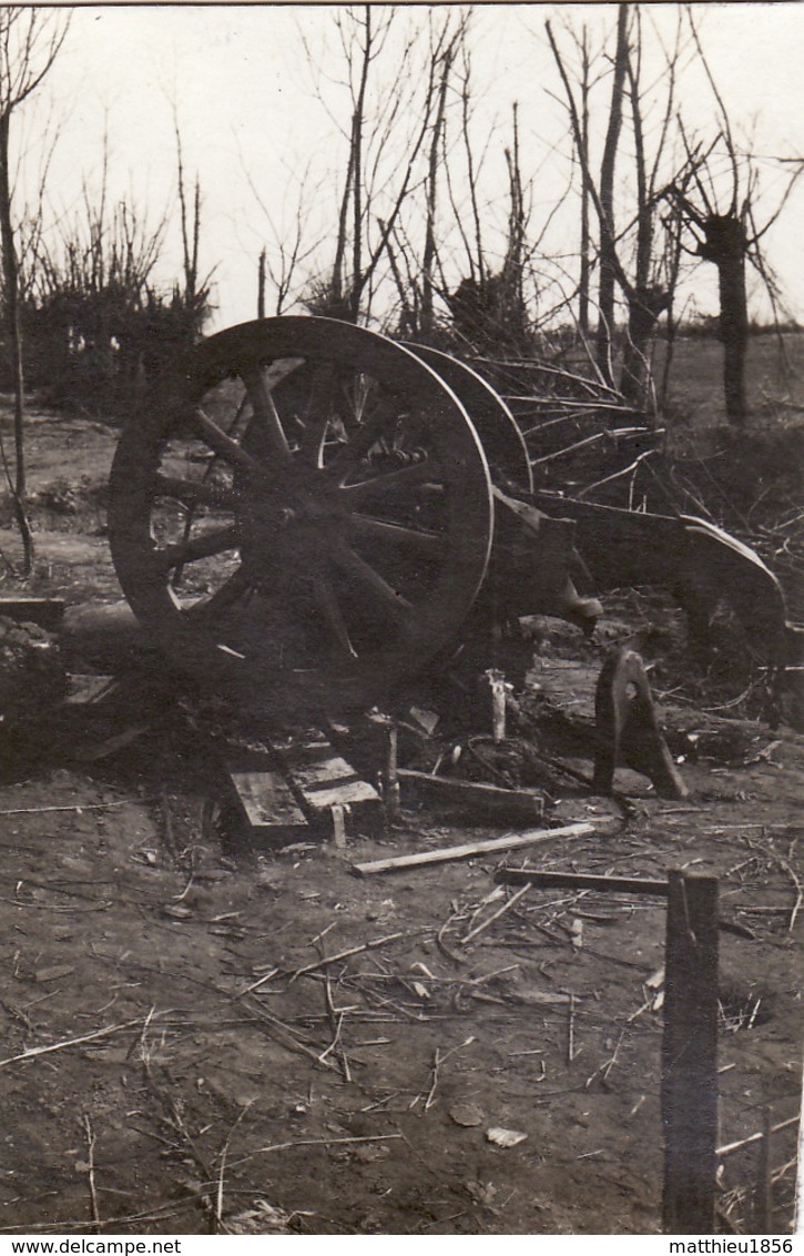 Photo Mai 1915 Secteur LANGEMARK (Langemark-Poelkapelle) - Une Vue, Les Restes D'un Canon De 150 (A196, Ww1, Wk 1) - Langemark-Poelkapelle