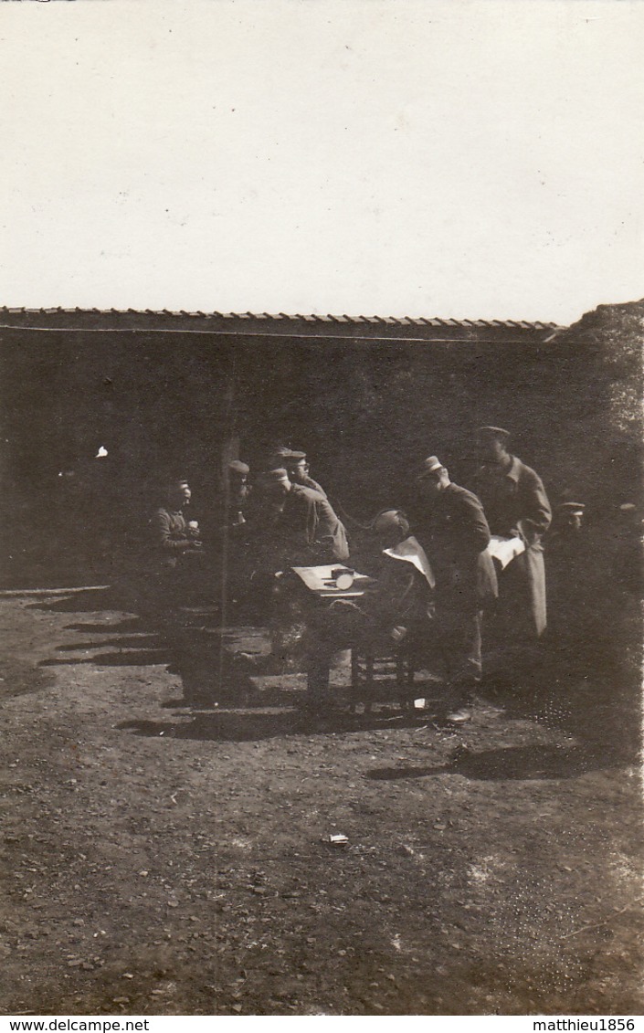 Photo Mai 1915 LANGEMARK (Langemark-Poelkapelle) - Soldats Allemands (A196, Ww1, Wk 1) - Langemark-Pölkapelle