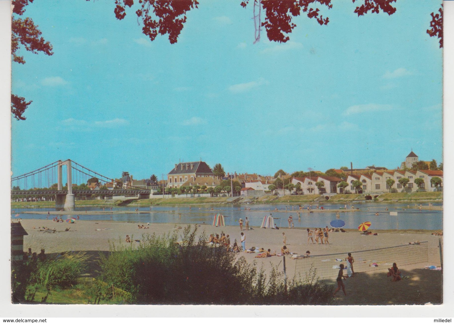 907  /   COSNE - Sur - LOIRE  /  Plage Au Bord De LOIRE - Evran