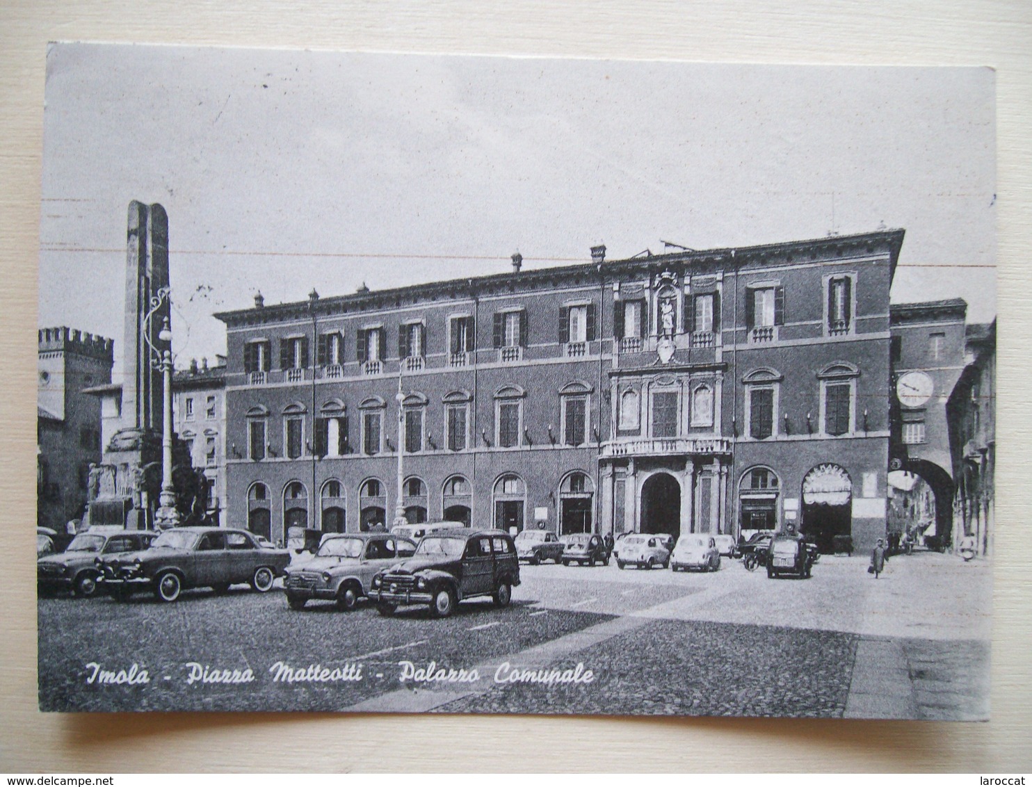 1962 - Imola - Piazza Matteotti E Palazzo Comunale - Animata - Cartolina Storica Originale Firmata Da Angelo Banzola - Imola