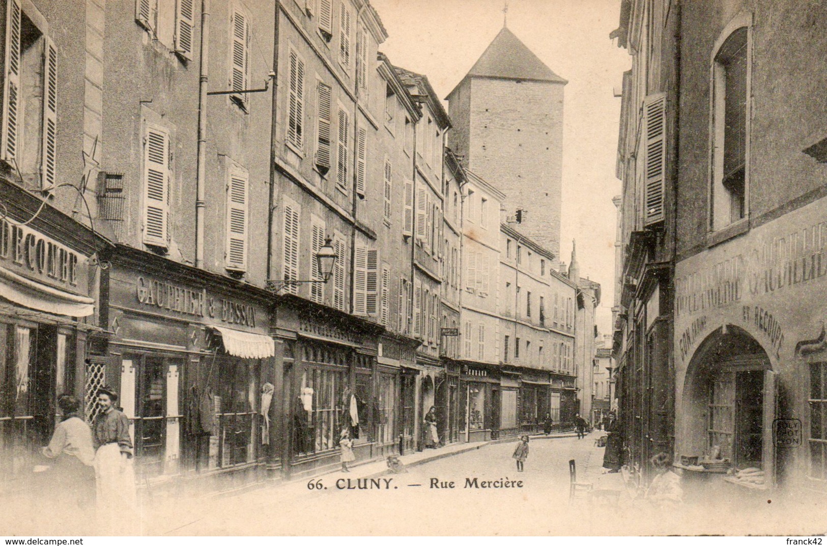 71. Cluny. Rue Mercière - Cluny