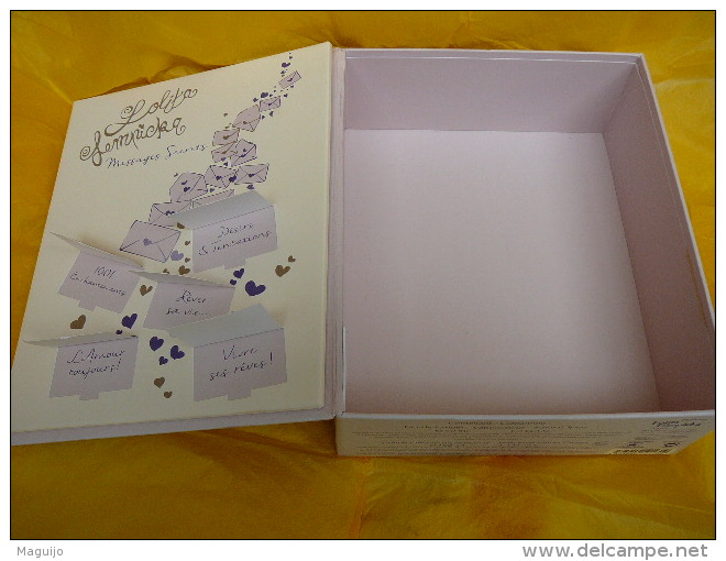 LOLITA LEMPICKA " MESSAGES SECRETS" BOITE VIDE  BON ETAT  LIRE ET VOIR !! - Miniatures Femmes (avec Boite)