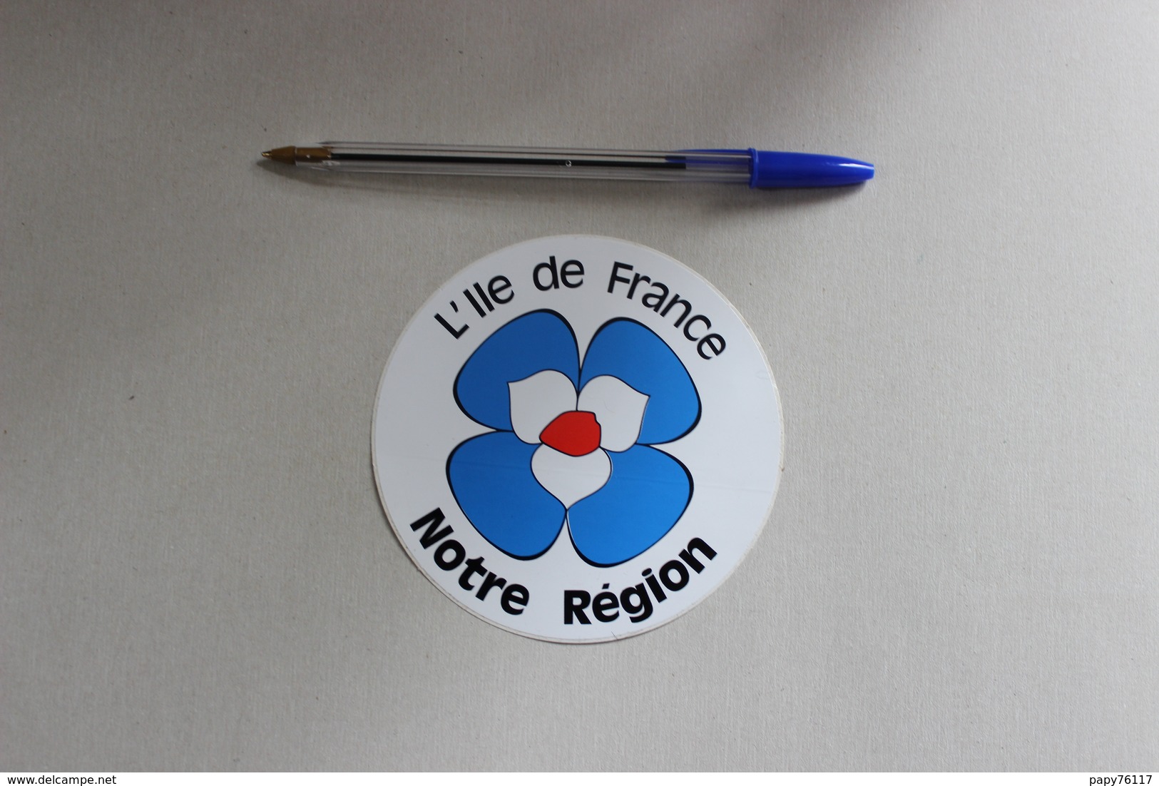 L ILE DE FRANCE NOTRE REGION  1 Autocollant - Stickers