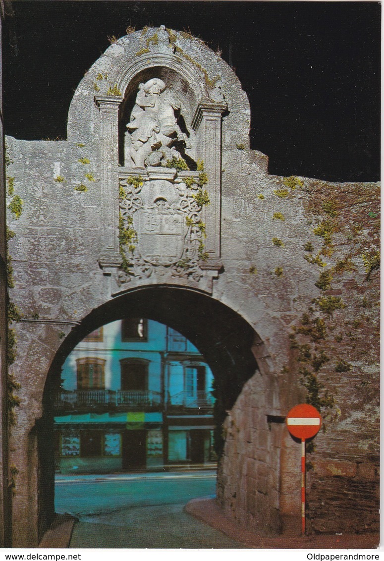 POSTCARD SPAIN ESPAÑA - LUGO - PUERTA DE SANTIAGO - MURALLA ROMANA - Lugo