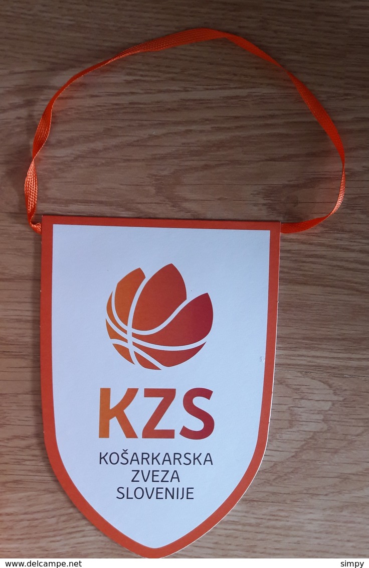 Pennant Basketball Federation Of SLOVENIA 110 X 160 Mm - Apparel, Souvenirs & Other