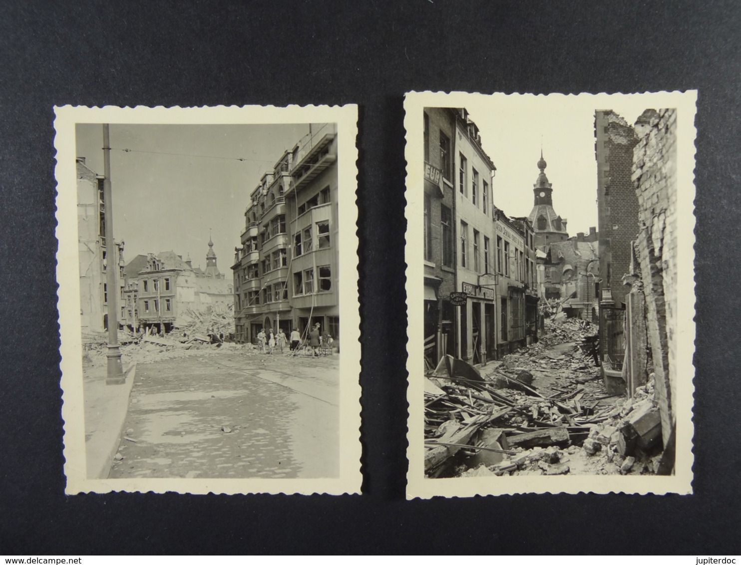 8 Photos De Namur Le 18 Août 1944 - Guerre, Militaire