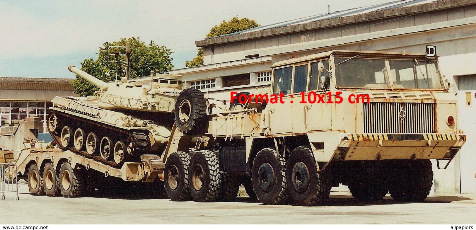 Reproduction D'une Photographie D'un Camion Berliet T12 8x8 Plateau Transportant Un Char De 1962 - Other & Unclassified