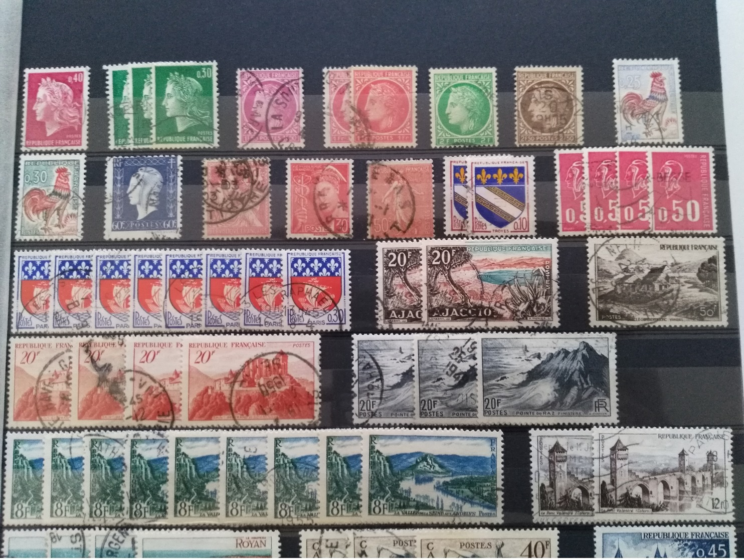 Album timbres oblitérés France et colonies (dont Terre Australes et Antarctiques Françaises Neuf)