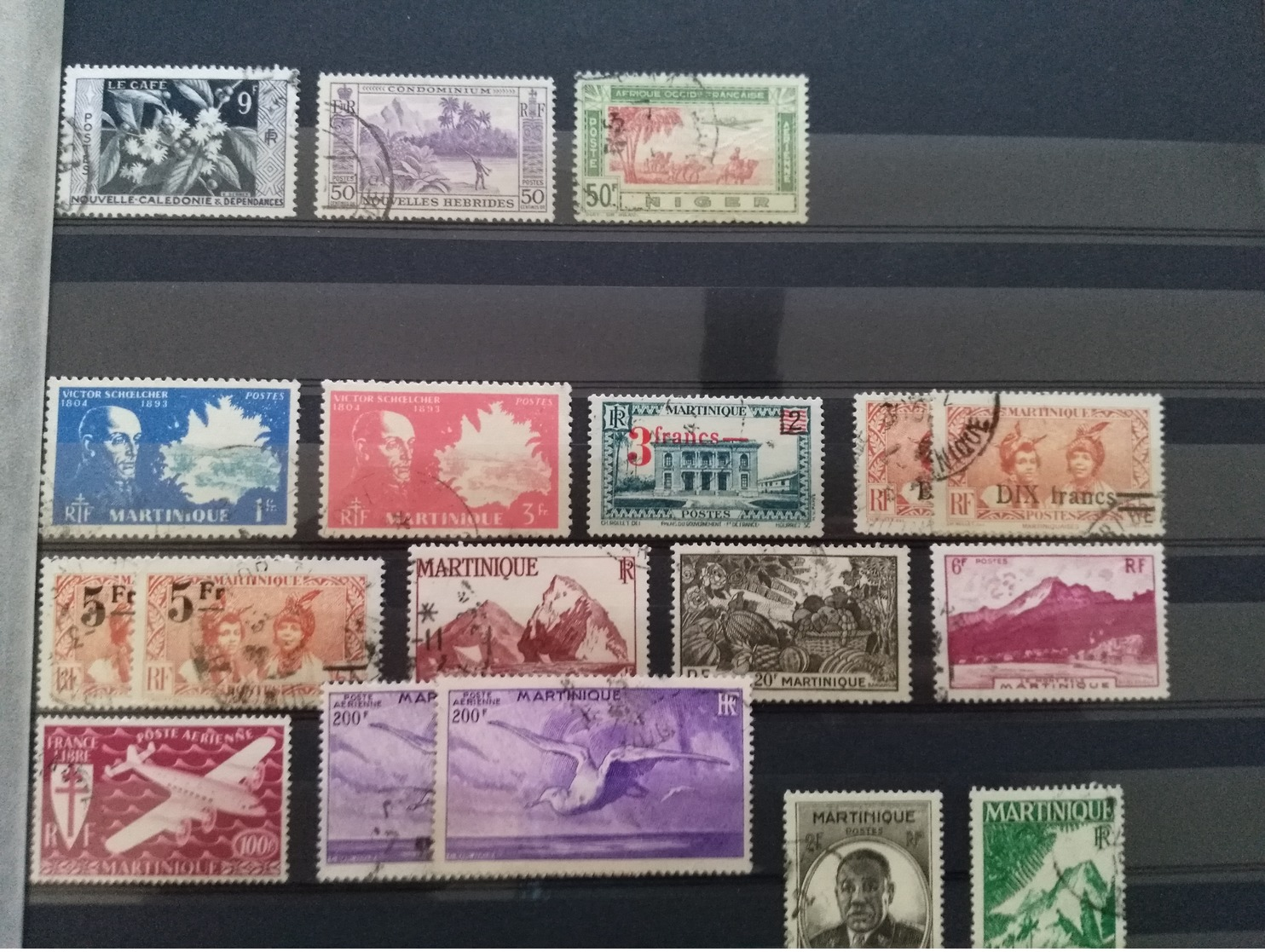 Album timbres oblitérés France et colonies (dont Terre Australes et Antarctiques Françaises Neuf)