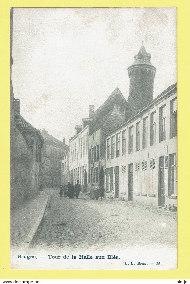 * Brugge - Bruges (West Vlaanderen) * (L.L. Brux, Nr 35) Tour De La Halle Aux Blés, Animée, Straatzicht, Rare, Unique - Brugge