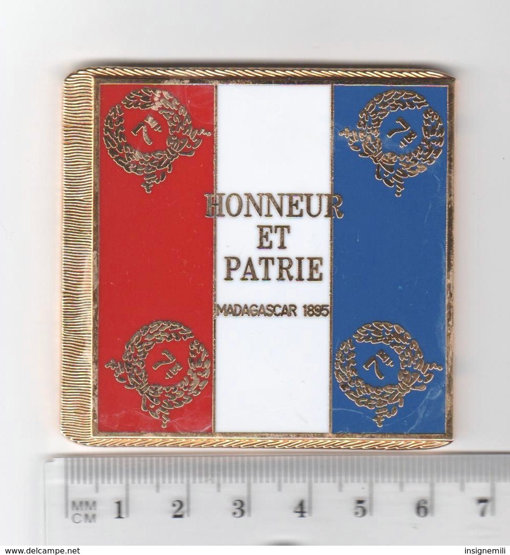 DRAPEAU 7° RAMA REGIMENT D' ARTILLERIE DE MARINE  En Métal Doré - Banderas