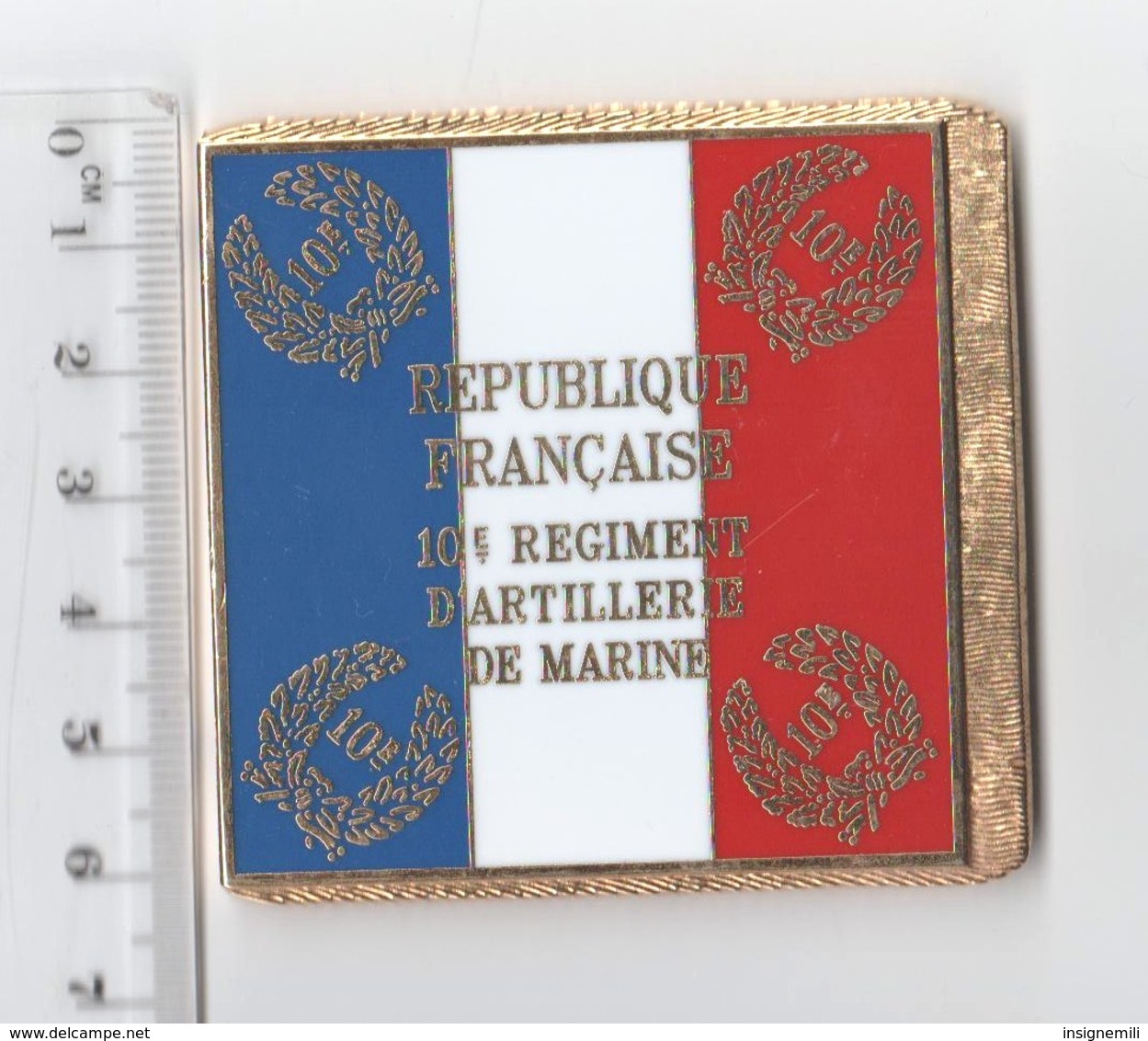 DRAPEAU 10° RAMA REGIMENT D' ARTILLERIE DE MARINE  En Métal Doré - Drapeaux