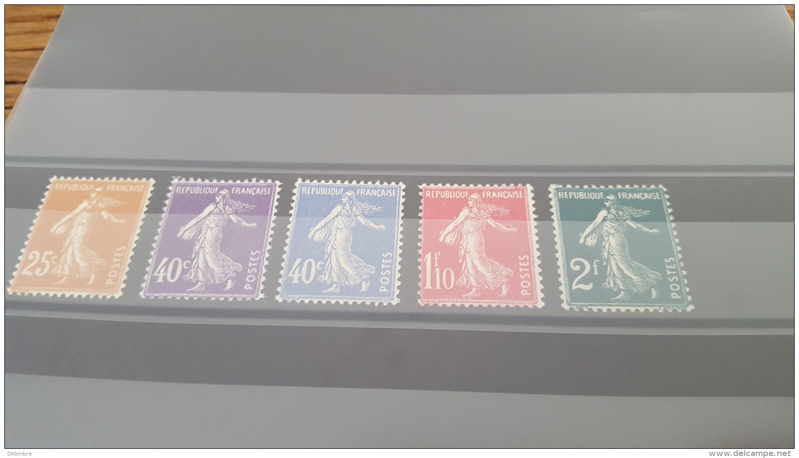 LOT 403021 TIMBRE DE FRANCE NEUF* - Unused Stamps