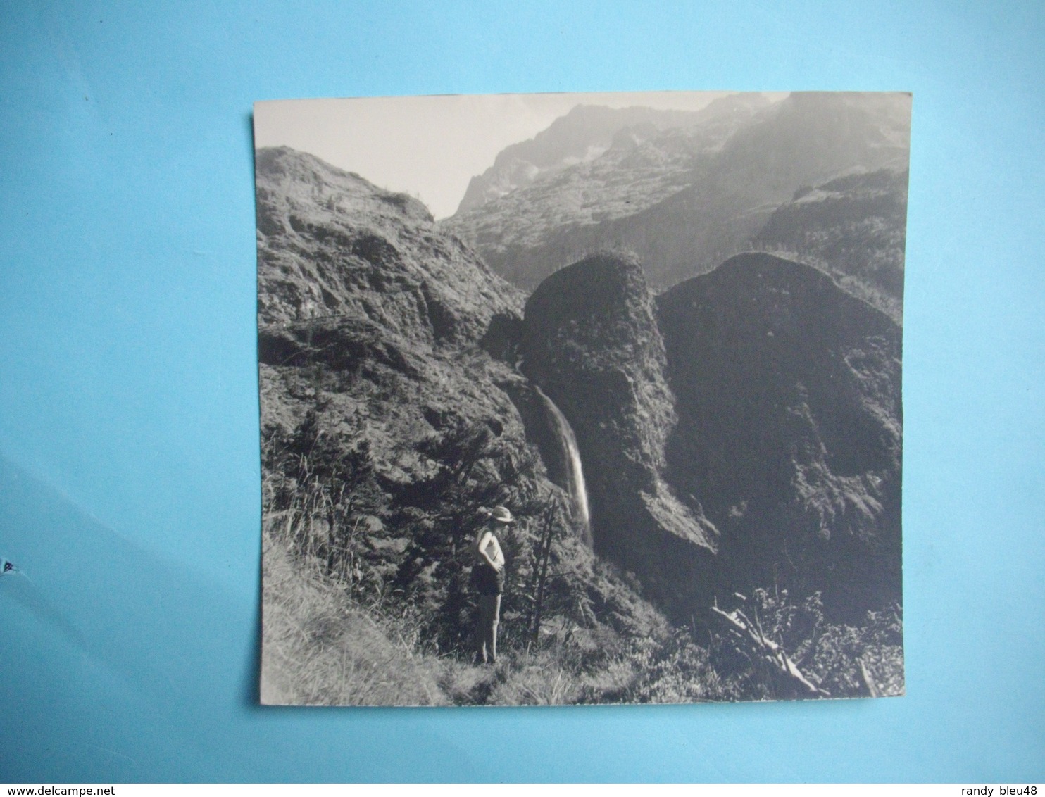 PHOTOGRAPHIE GRAND FORMAT - Environs De LUCHON  - 31  - Au Dessus Du Lac D'Oo  - 1964 -  12,5  X 13  Cms  -  Hte Garonne - Places