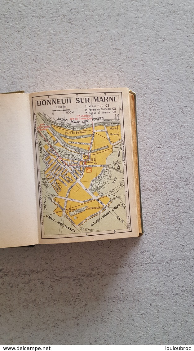 POLICE MUNICIPALE INDICATEUR DES RUES DE BANLIEUE COMPAGNIES DU 1ER DISTRICT PARFAIT ETAT FORMAT  14 X 9.50 CM - Karten/Atlanten